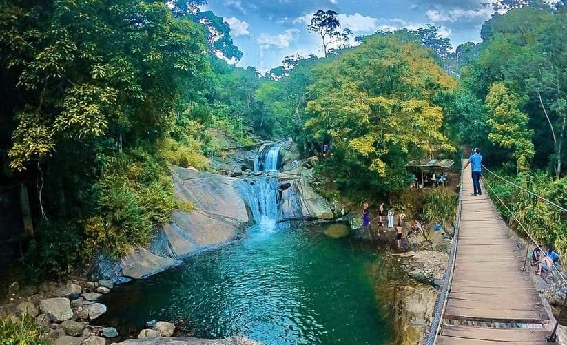 Bambarakiri Ella Waterfall in Matale