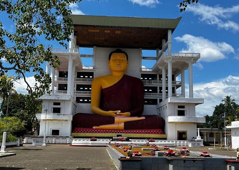 Weherahena Temple in Matara