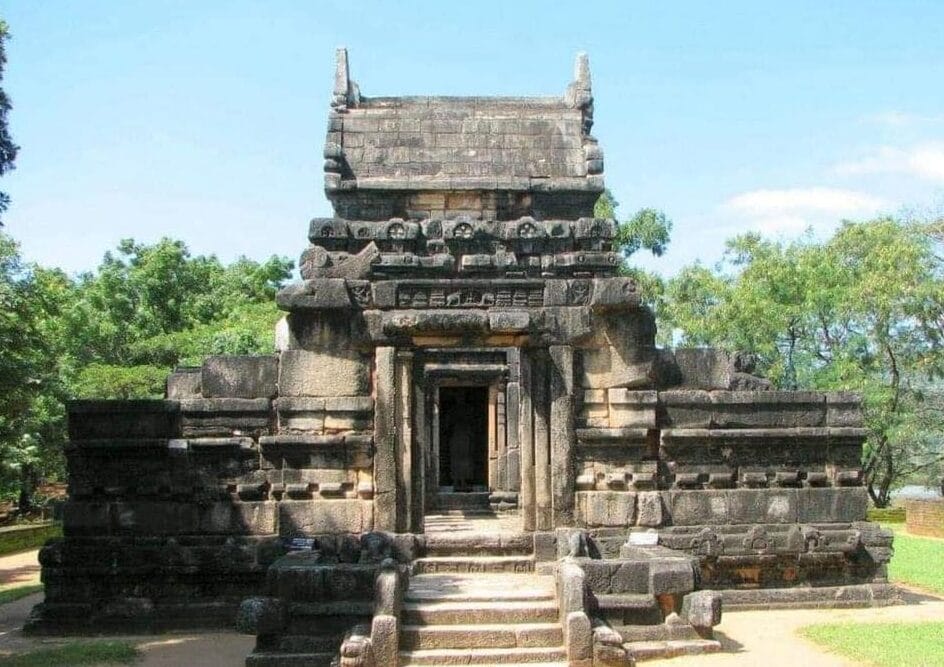 Discover the Rich Heritage of Nalanda Gedige Temple in Sri Lanka
