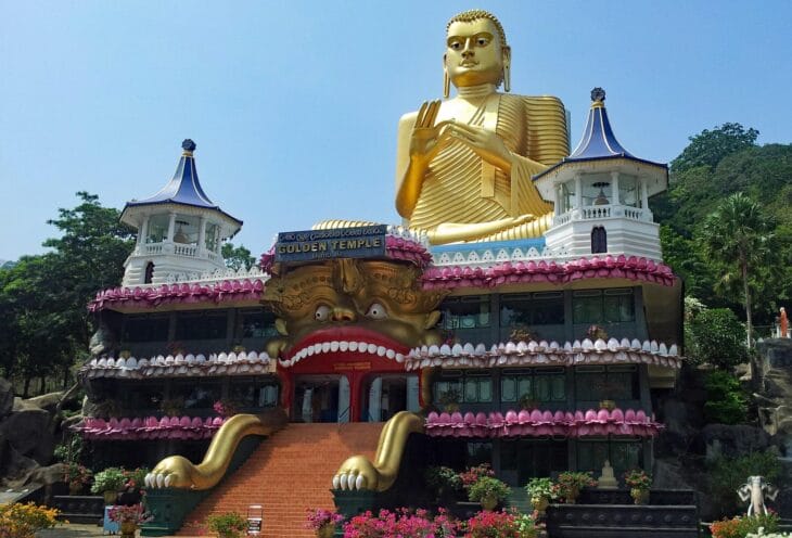 Dambulla-Golden-Temple
