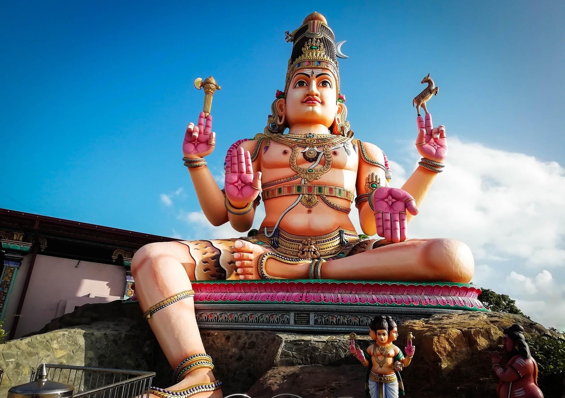 Thirukoneswaram Kovil in Trincomalee: An Ancient Temple with Stunning Views and Ramayana Connection