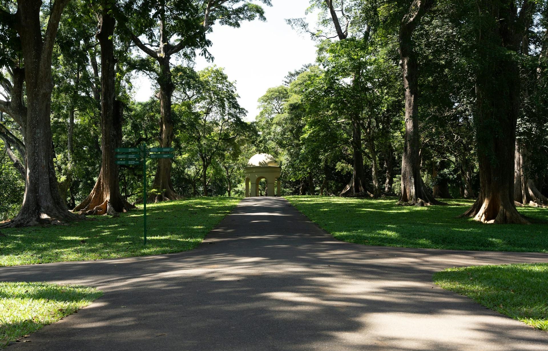 Peradeniya Botanical Garden
