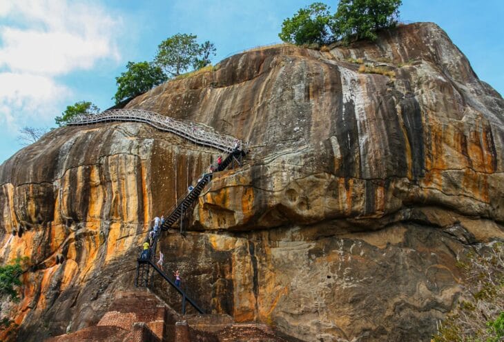 Sigiriya-Lions-Rock